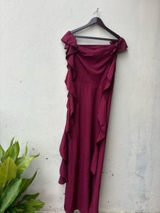 SALE Little box Elegant Burgundy Ruffled Maxi Dres