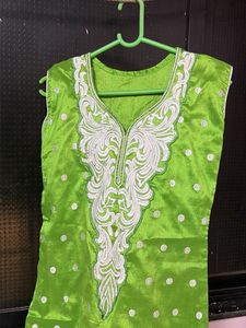 Beautiful Green Embroidered Kurta
