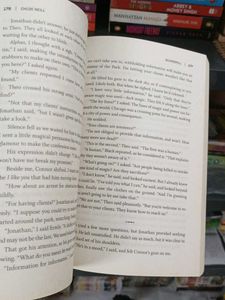 Heroic Hearts by Jim Butcher &amp; Kerrie L. Hughes