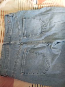 Light Wash straight fit Jeans