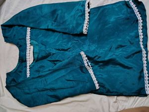 short stylish kurti with detachable sleeve