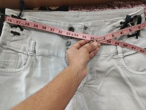 Light Grey Skinny Jeans👖