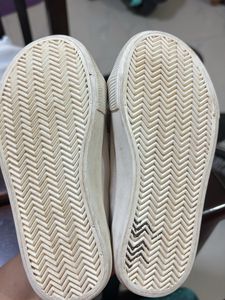 H&amp;M Beige Canvas Velcro Sneakers