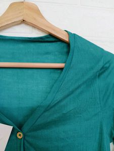 Green Button-Down Long Sleeve Top