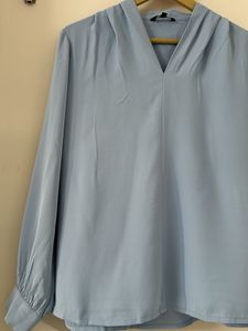 Elegant Blue V-Neck Long Sleeve Top