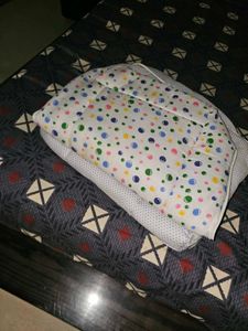 Baby Mosquito Net Bed with free 2 set of clothing