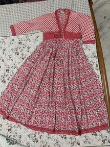 Beautiful Floral Print Maxi Dress/ Ethnic Gown
