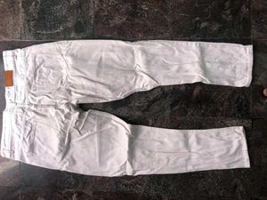 Light Wash Denim Jeans