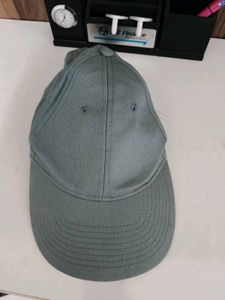 Stylish Grey Baseball Cap