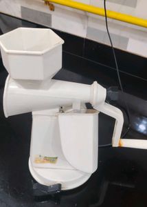 Manual Juicer and Squeezer