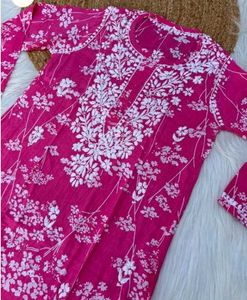 Zainab Mul-Mul Chikankari Kurti
