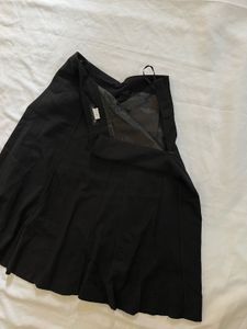 Classic Black Flared midi Skirt