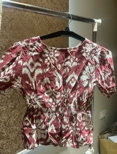 M size. should iron it suits well