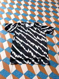 Graphic Print T-Shirt