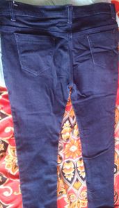 --price drop--new women dark blue jeans 👖 medium size 32