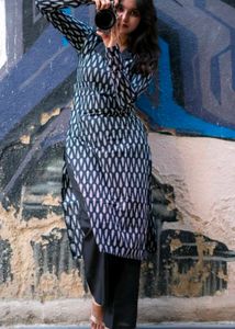 Stylish Ethnic Kurta with Pants Set