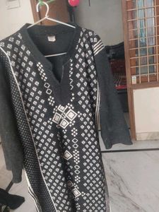Stylish Black &amp; White Printed Kurta
