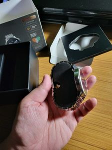 Noise fit halo plus metallic build smartwatch