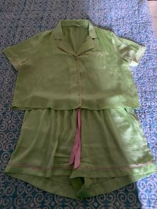 Primark London Lightweight night suit Set