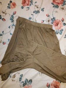 Branded Yoga pants / leggings for women