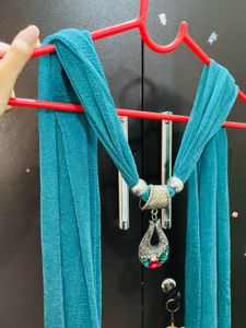 Teal Scarf with Pendant Necklace