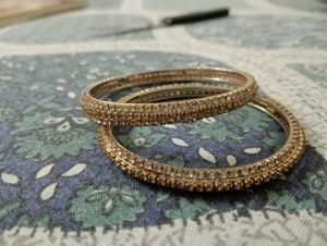 Elegant Emerald Bangles (Set of 2)