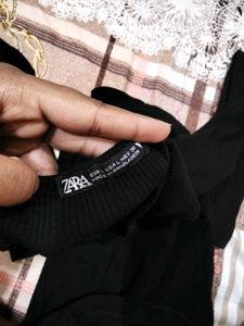 Chic Black Ribbed Long Sleeve Top
