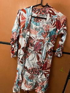 Vibrant Tropical Print Tunic Top
