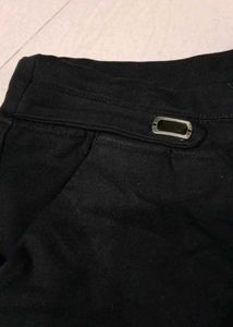 Black jeggings