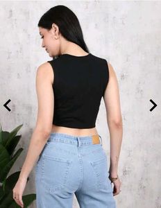 Black Sleeveless Crop Top