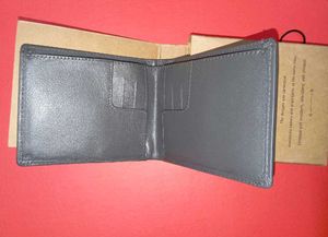 VERBOSE mens stylish Gray leather wallet