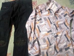 Stylish Black Jeans with Printed Shirt