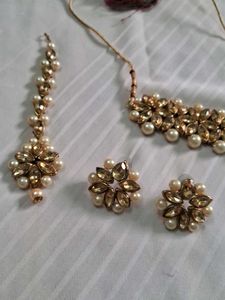 kundan Elegant Gold &amp; Pearl Jewelry Set