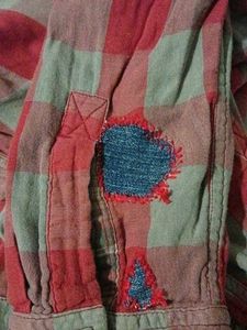 Levi's Plaid Button-Up Shirt
