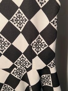 Chic Black &amp; White Peplum Top