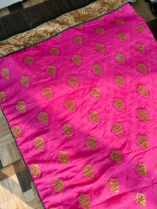 💗Pink Embroidered Saree