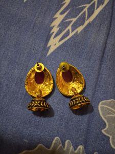 Elegant Ruby-Colored Earrings