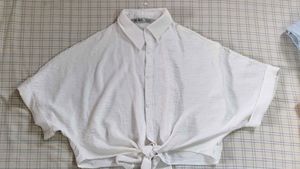 Chic White Tie-Front Collared Shirt