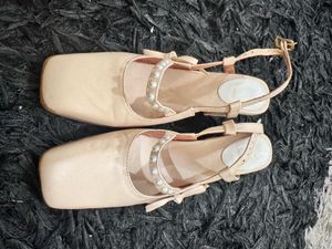 Elegant Pearl Embellished Ballet Flats