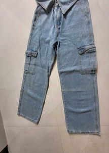Wide Leg Cargo Jeans