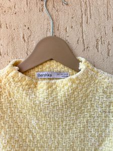 Cream Textured Sleeveless Top