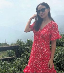 Chic Red Floral Print Mini Dress urbanic