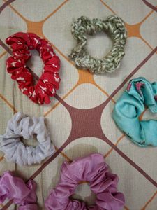 Set of 8 Scrunchies