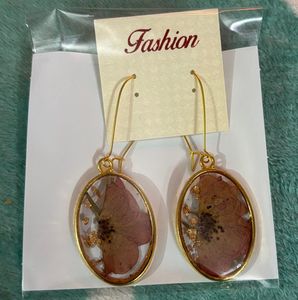 Floral Resin Drop Earrings only 1 pair