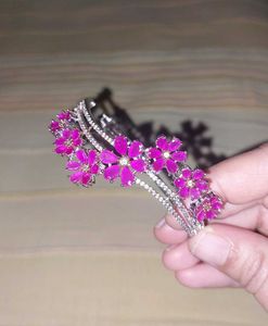 Silver-Plated Floral Bracelet📿