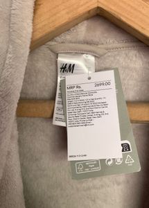H&amp;M New With Tag Fuzzy Robe
