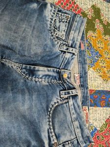 Blue Wash Jeans with White Stitching