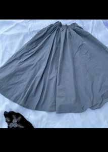 Elegant Grey Full Skirt