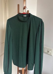 Elegant Green Textured Tunic Top