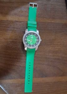 send offers Puma Green Silicone Watch